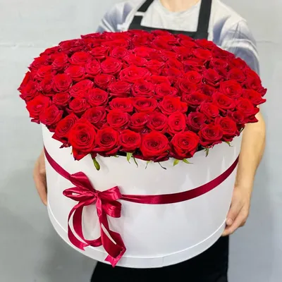 Высокие красные розы по 1000🌹 Именно о глубокой привязанности, горячей  любви, восхищении,без слов расскажут красные высокие розы из… | Instagram