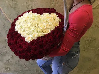 101 роза, купить от 3999 руб в Новосибирске, ЗАКАЖИ букет из 101 розы, цена  с доставкой - Flowwow