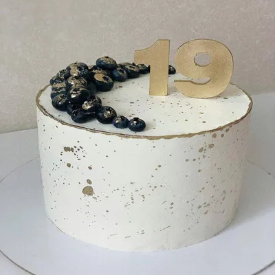 Купить торт на 19 лет – доставка по Москве