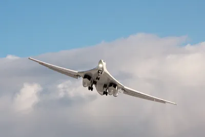 Глубоко модернизированный стратегический бомбардировщик Ту-160М завершил  заводские испытания