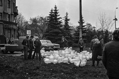 Главный праздник СССР: 7 ноября в фотографиях краевого архива