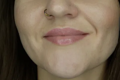 Акварельный татуаж губ: сделайте свои губы более объемными