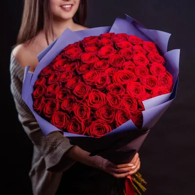 51 красная роза 50 см. - купить в Омске в цветочной мастерской Лаванда