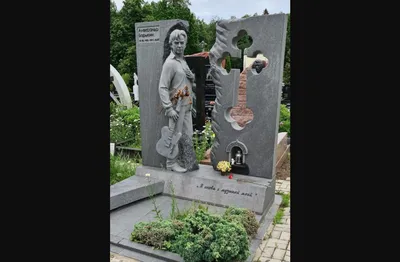 троекуровскоекладбище #москва #сэмсэмыч | visiting grave | TikTok