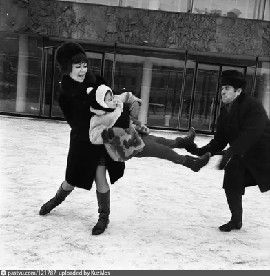 Эдита Пьеха и Александр Броневицкий с дочерью Илоной - Retro photos