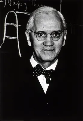 Sir Alexander Fleming – Yousuf Karsh