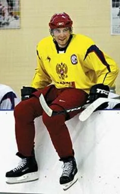 Фролов Александр Александрович - Российский Хоккеист - Биография