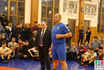 Улправда - Александр Карелин научит ульяновских школьников бороться