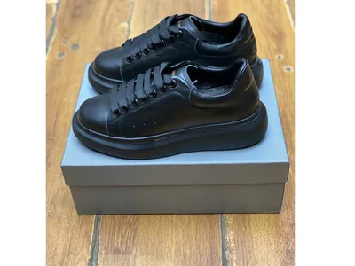 Чёрно-белые кроссовки Александр МакКуин | Alexander McQueen Oversized Black  White в интернет-магазине sport365shoes.by, в Минске