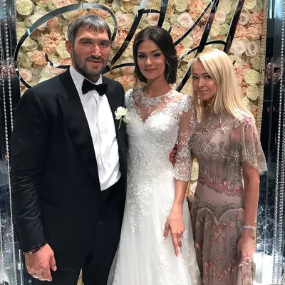 Александр Овечкин и Анастасия Шубская: фото со свадьбы | Tatler Россия