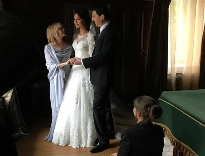Смотритесь шикарно»: Шубская опубликовала редкие фото со свадьбы с Овечкиным