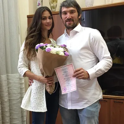 Настасья Шубская впервые показала свой свадебный наряд | STARHIT