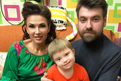 Экс-муж Бледанс призвал уходить из семьи мужчин, стесняющихся своих  особенных детей - Газета.Ru | Новости