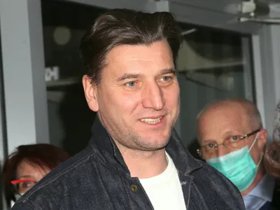 Александр Самойленко заявил, что не стоило снимать продолжение «Папиных  дочек» - Дорожное радио 96.0 FM
