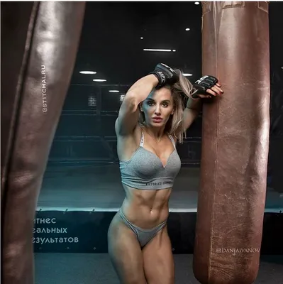 \"Много дичи\": россиянка из UFC рассказала об интимных фото от фанатов —  09.08.2019 — В мире на РЕН ТВ