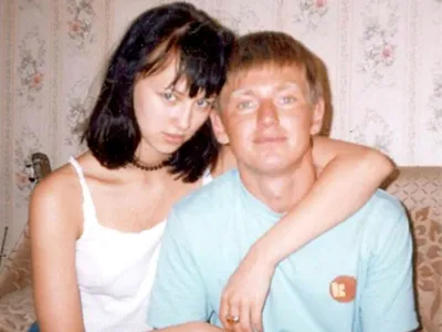 Ушла в тень, растит сына: как спустя 23 года после смерти Сорина живет его  девушка Александра Черникова | WOMAN