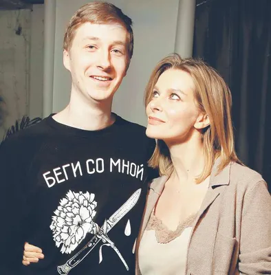 Александра Флоринская вывела в свет взрослого сына - Звезды - WomanHit.ru