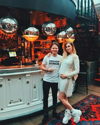 Экс-участница «Фабрики звезд» Александра Гуркова — о своей третьей  беременности: «Я не знаю, что будет» | WMJ.ru
