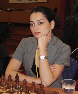 Шахматистка Александра Костенюк официально перешла под флаг Швейцарии -  Чемпионат