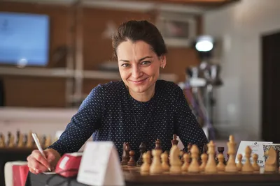 Александра Костенюк - шахматистка из россии объяснила свой побег в  Швейцарию, видео - Телеграф
