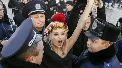 Активистка FEMEN рассказала о реакции В.Путина на ганноверскую акцию — РБК
