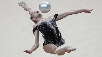 Известная российская гимнастка, которая является 4-кратной чемпионкой мира,  попыталась покончить жизнь самоубийством