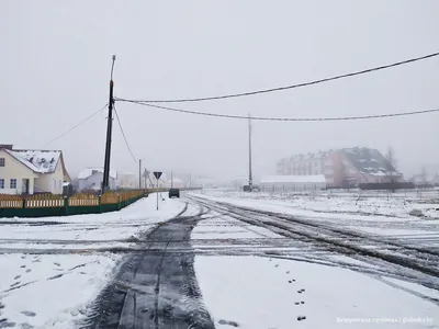 Улица села домов в деревне. Александрия Беларусь. Стоковое Изображение -  изображение насчитывающей напольно, природа: 185756465