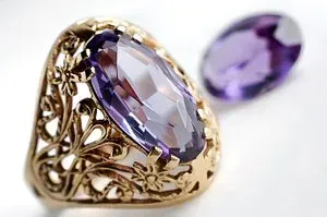 Александрит 1,55ct купить в Екатеринбурге - интернет-магазин CHAMOVSKIKH