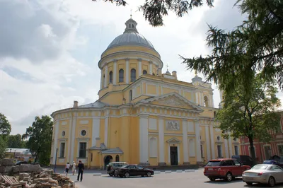 На объектах Свято-Троицкой Александро-Невской Лавры завершен первый этап  реставрации фасадов