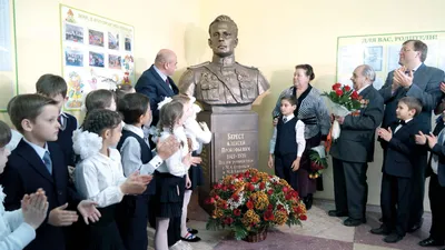 В городе открыли мемориальную доску имени Алексея Береста