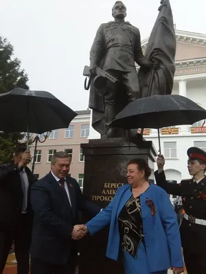 Памятники трем великим полководцам открыли на крупнейшей военной базе  Ростовской области