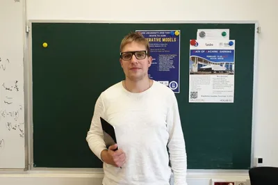 РСМД :: Эксперт РСМД Алексей Наумов прочитал лекцию школьникам о  международной журналистике