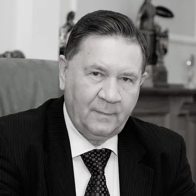 В пятницу ухожу\": скончался бывший губернатор Курской области Александр  Михайлов - KP.RU