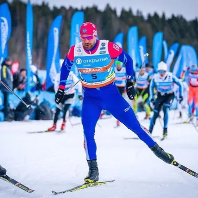 Алексей Петухов представил миру новую фотографию в своем Инстаграме – фото  лыжного спорта от болельщиков #123132