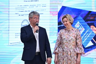 Алексей и Ирина Цыденовы поздравили самые крепкие семьи Бурятии - Общество  - Новая Бурятия