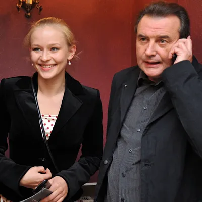 Алексей Учитель заявил, что был против съёмок в кино дочери от Юлии  Пересильд - Дорожное радио 96.0 FM