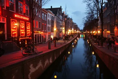 Злачный Амстердам - улица Красных фонарей, ЛГБТ, грязь и многое другое...