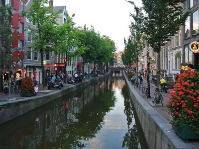 Как найти улицу красных фонарей в Амстердаме? | Amsterdam on Air