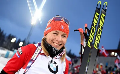 https://sport24.ru/biathlon/article-585700-biatlonistka-anastasiya-kuzmina-vozobnovlyayet-biatlonnuyu-karyeru-sestra-antona-shipulina-vozvrashchayetsya-v-sport-anastasiya-kuzmina-biografiya