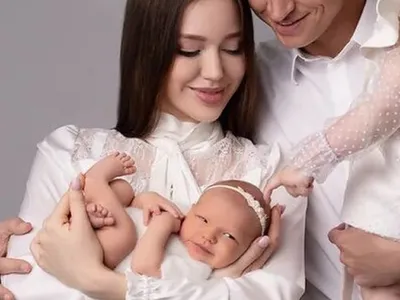 Анастасия Костенко фотошопит фигуру после родов: \"У себя в Instagram  стройняшка, а у мужа — хрюшка!\" – POPCAKE