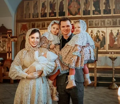 Дмитрий Тарасов и Анастасия Костенко крестили сына | HELLO! Russia