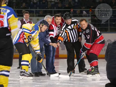 Хоккейная команда во главе с пензенским губернатором поддержала движение  «Putin Team» - PenzaNews