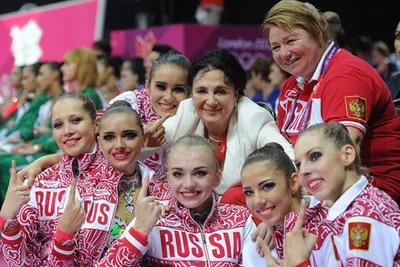 Российская гимнастка Назаренко закатила вечеринку в честь получения  гражданства США - TOPNews.RU