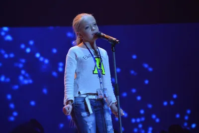 Анастасия Петрик, Backstage со съемок клипа на песню \"Пятоэлементная\" -  YouTube