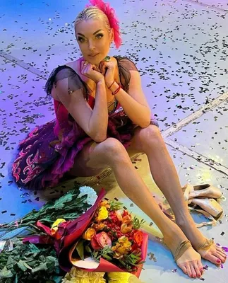 Почему называть Анастасию Волочкову бездарностью — неправильно: как  выглядела и танцевала балерина в юности | Пыльный микрофон | Дзен