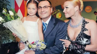Настояла»: Анастасия Волочкова объяснила, почему обрадовалась переезду  дочери к отцу - Вокруг ТВ.