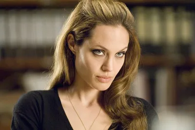 Анджелина Джоли обвинила бывшего мужа Брэда Питта в своем тяжелом  заболевании - Первый женский — новости шоу-бизнеса, культура, Life Style
