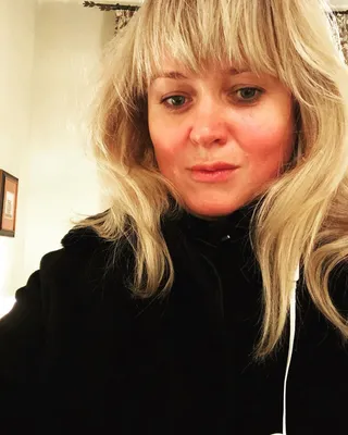 Верните щеки!\": Анна Михалкова потрясла похудением