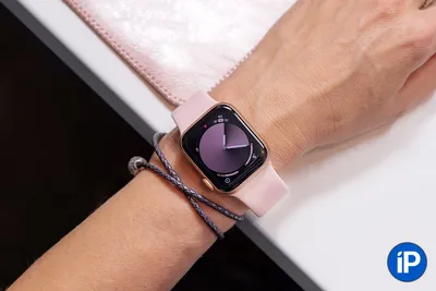 Apple Watch на руке: картинка в формате JPG