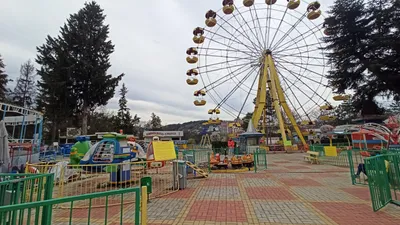 Парк аттракционов «Юность» Калининград